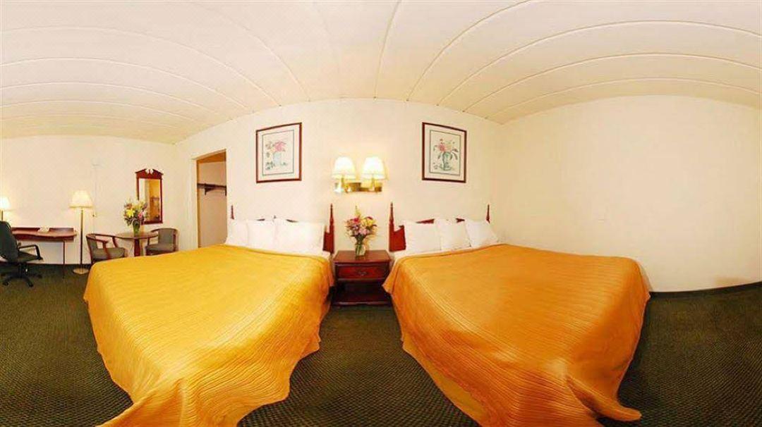 Econo Lodge Inn & Suites Вісконсин Деллс Екстер'єр фото