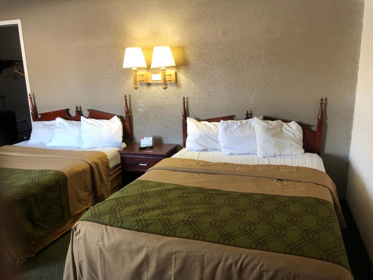 Econo Lodge Inn & Suites Вісконсин Деллс Екстер'єр фото